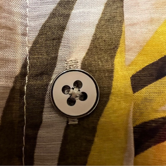 CAbi Bali Top Sleeveless Button Down Tropical Leaf Pattern Tan & Orange Size XS - Picture 7 of 12